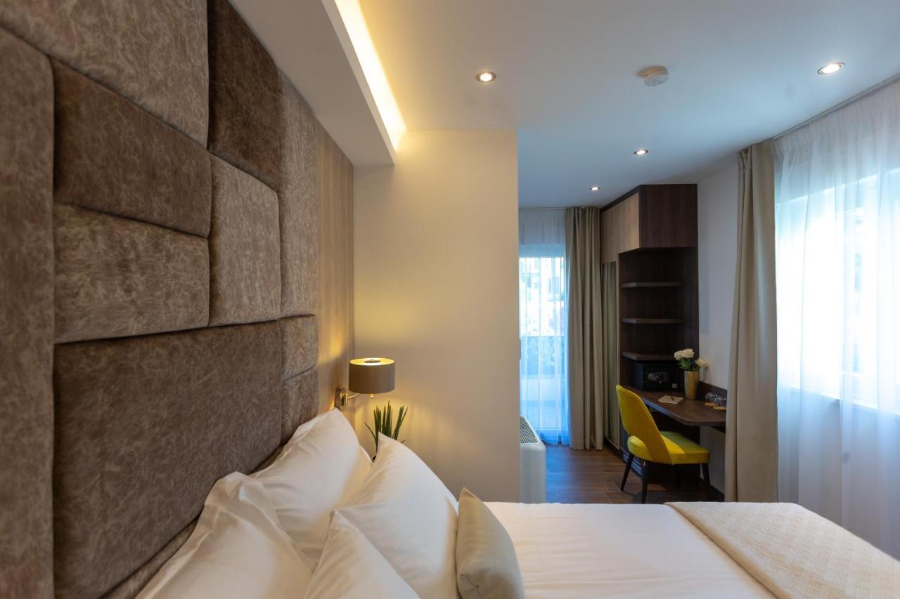 Villa Fortis B&B Trogir Eksteriør bilde
