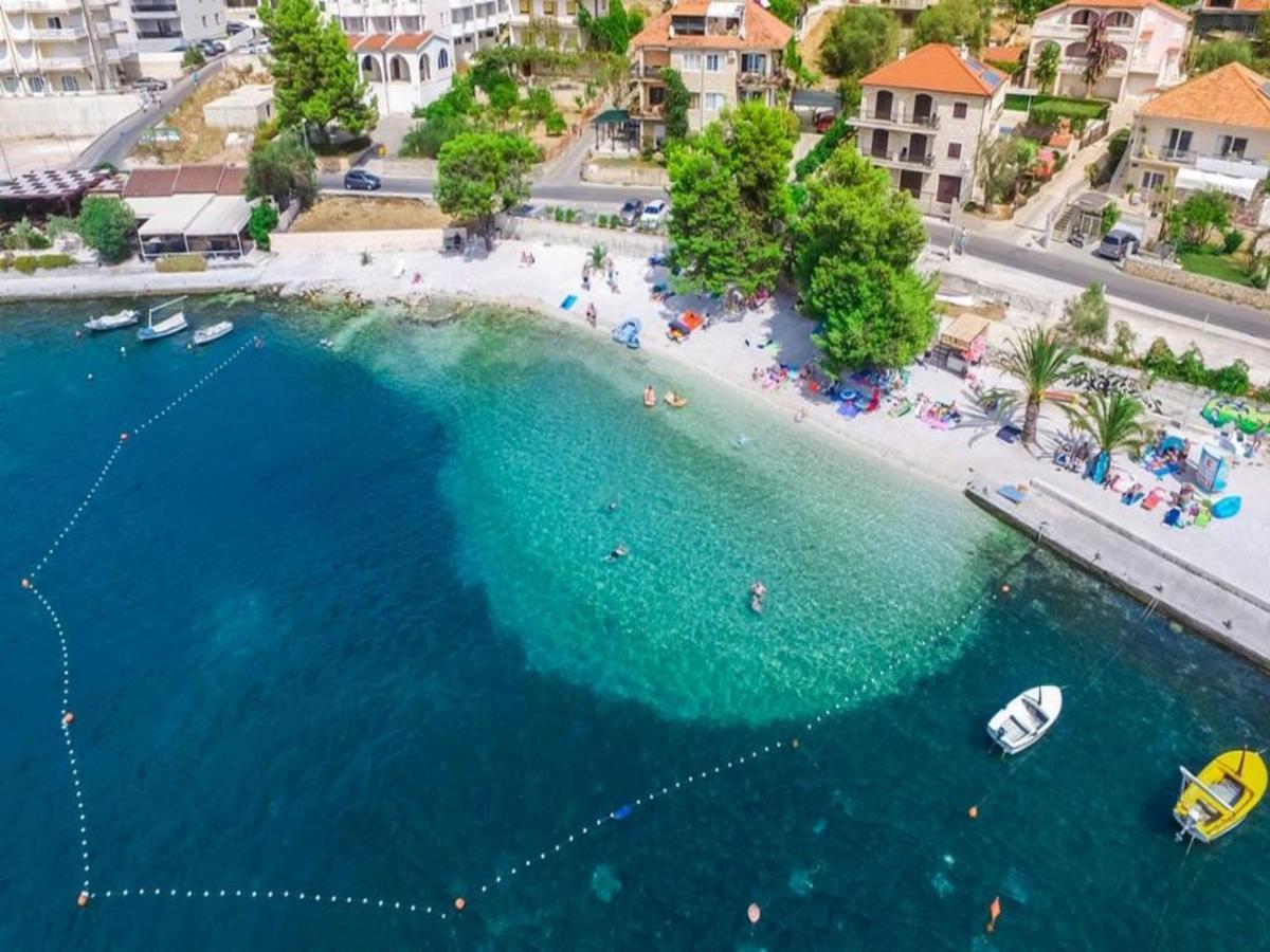 Villa Fortis B&B Trogir Eksteriør bilde